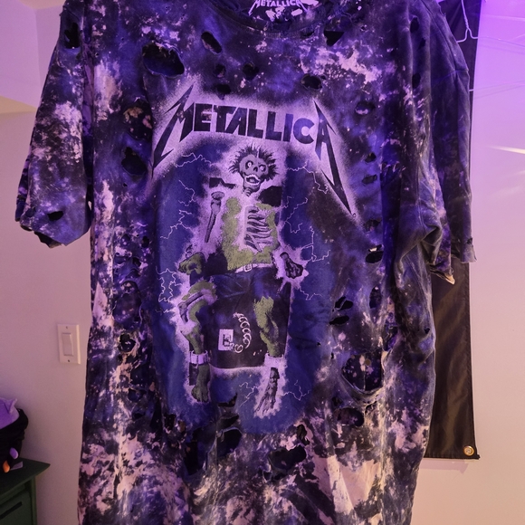 Metallica Destroyed Tee - Picture 1 of 1